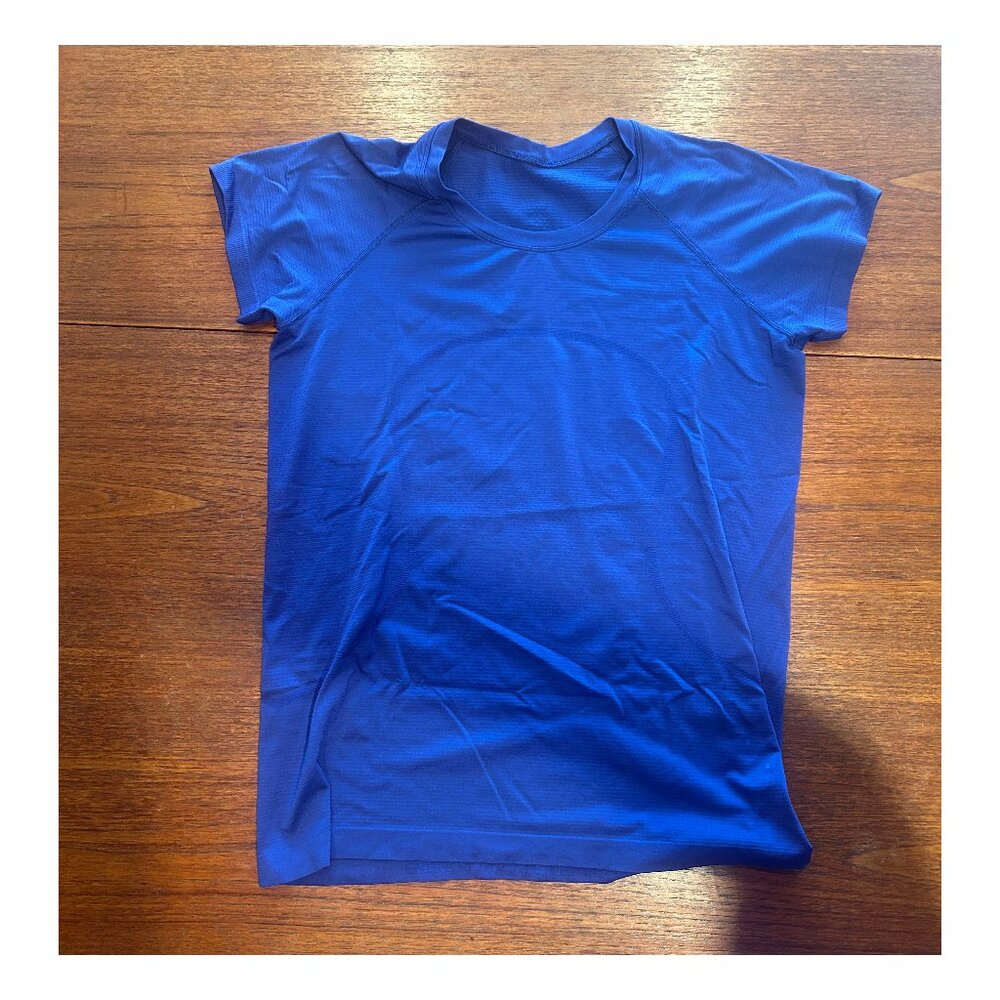 lululemon short-sleeve t-shirt, blue, size 14